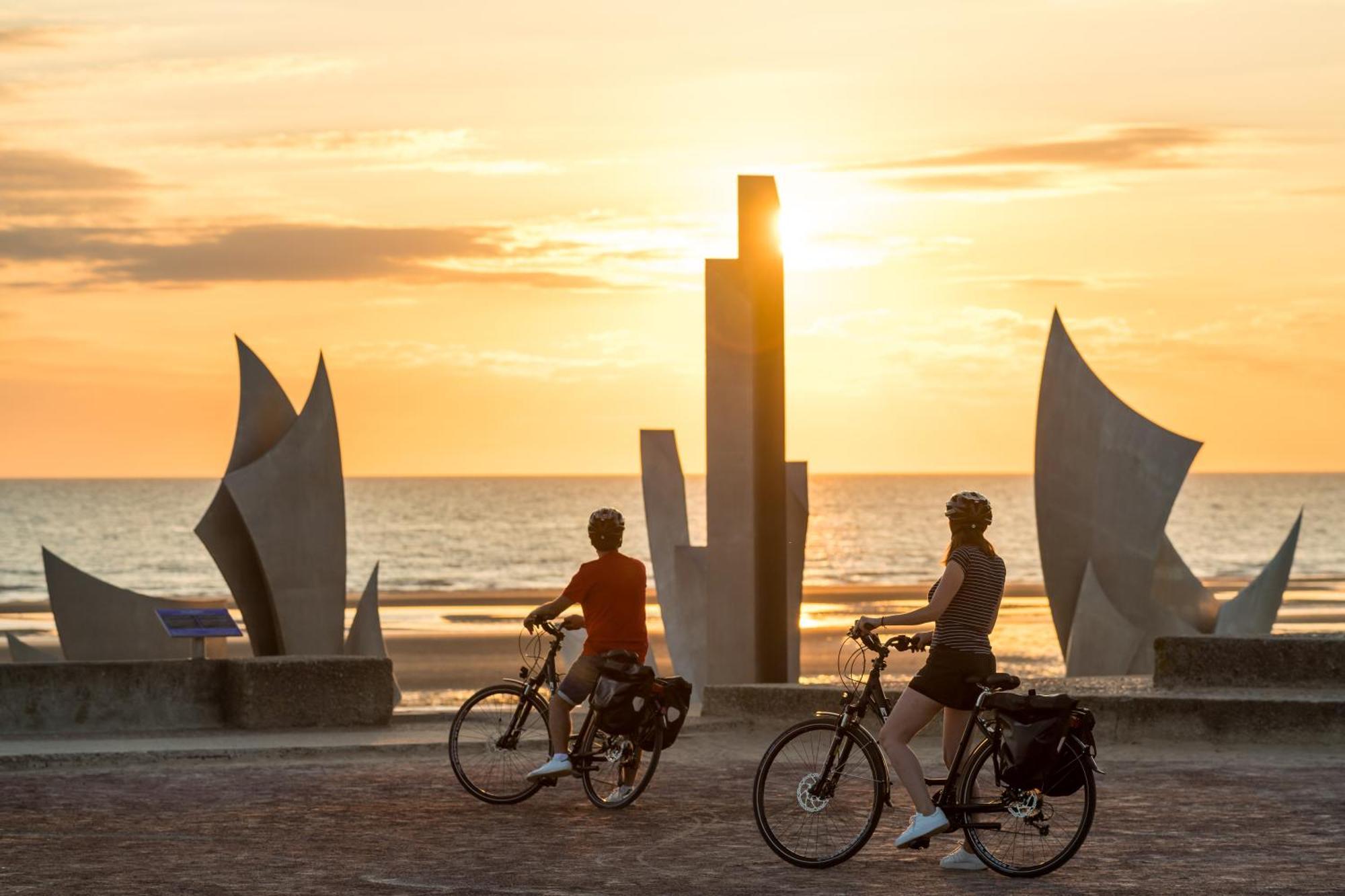La Fromagerie Maison Lumineuse Et Spacieuse Beau Sejour 5 Ch 2 Wc 1 Sdb Grand Jardin Clos 5Mn A Pied Commerces 10 Mn Plage Omaha Beach Proche Plages Du Debarquement Trevieres Exterior foto